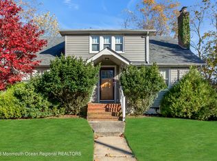 225 Oakhurst Rd, Oakhurst, NJ 07755