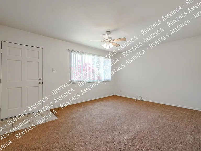 335 E Papago Dr — Photo 5