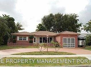 5301 SW 7th St, Pompano Beach, FL 33068