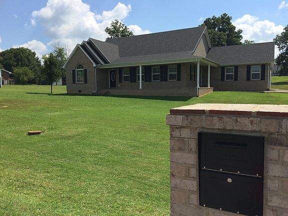 2nd image of 53 Tamatha Dr