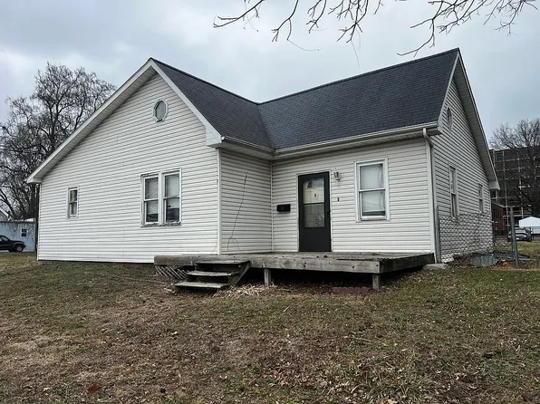 213 W Clay St, Danville, IL 61832