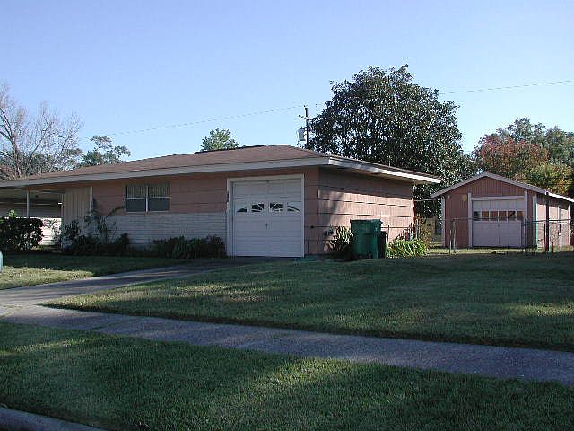 1st image of 517 Camellia Ave