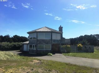 2633 Caryll Ct SW, Bandon, OR 97411