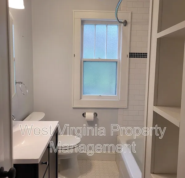 265 Court St — Photo 6
