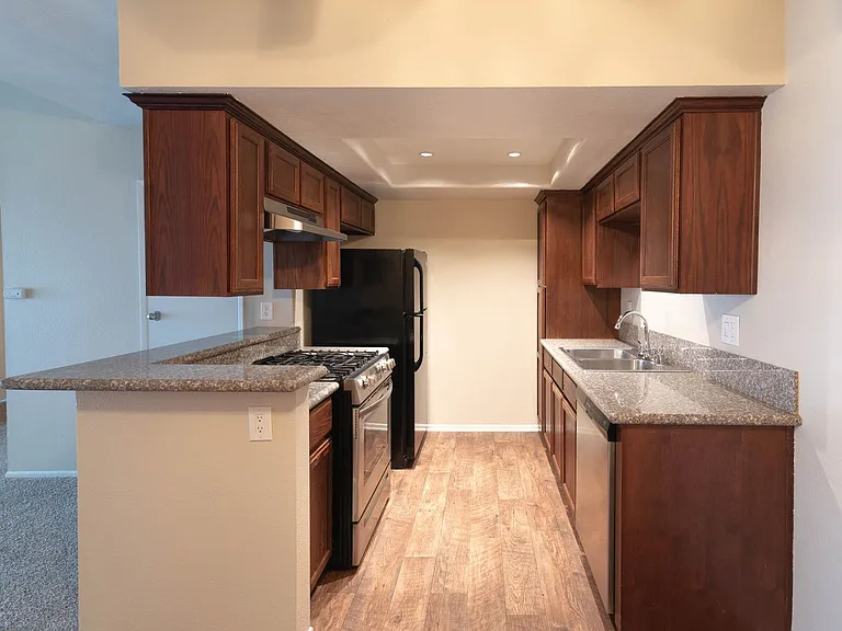 Ironwood Apartments — Photo 67