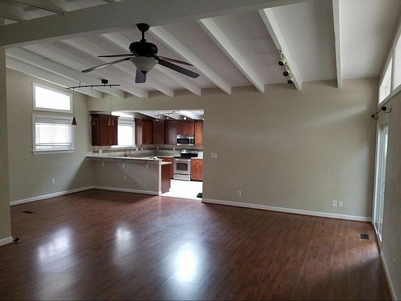 2nd image of 1333 Woodhurst Dr