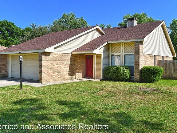 2nd image of 624 Aspen Dr