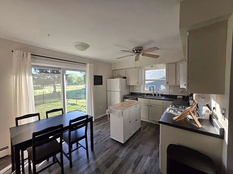 S70W13424 Fennimore Ln — Photo 6