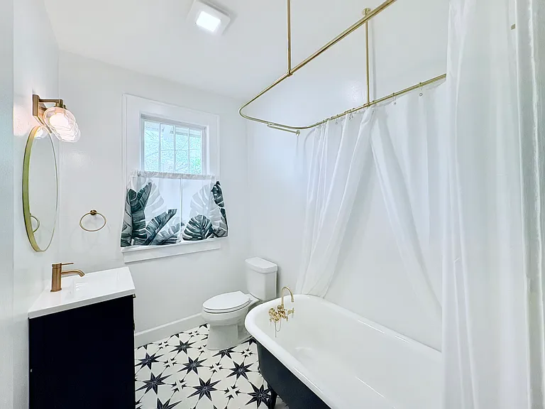 6104 N Suwanee Ave — Photo 30