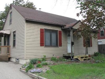 8126 Nicollet Ave S, Bloomington, MN, 55420