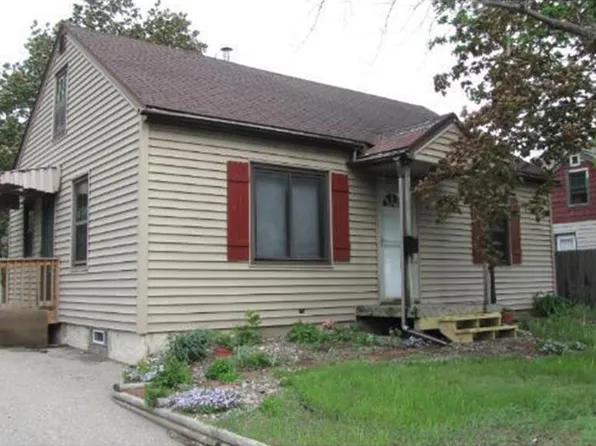 8126 Nicollet Ave S, Bloomington, MN 55420