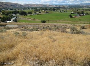 Nna Leininger Dr, Yakima, WA 98901