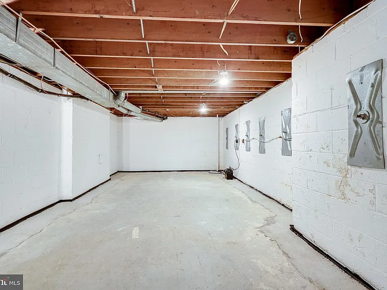 3409 Wessynton Way — Photo 57
