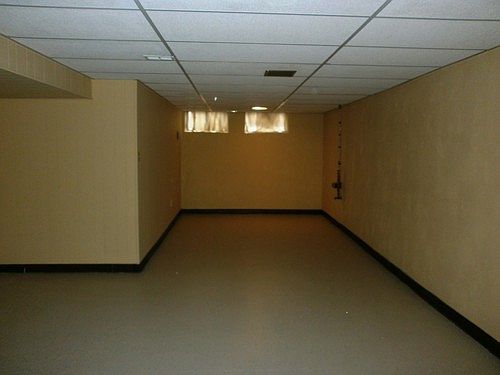 4th image of 305 Southwark Ln