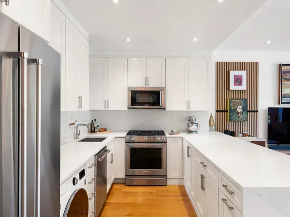 364 West 121st Street image 4 of 12