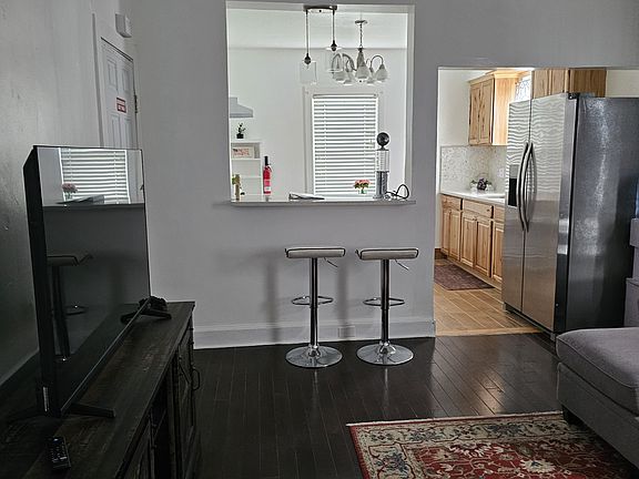 5th image of 193 Wallington Ave Floor 2