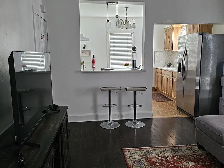 193 Wallington Ave #2 — Photo 5