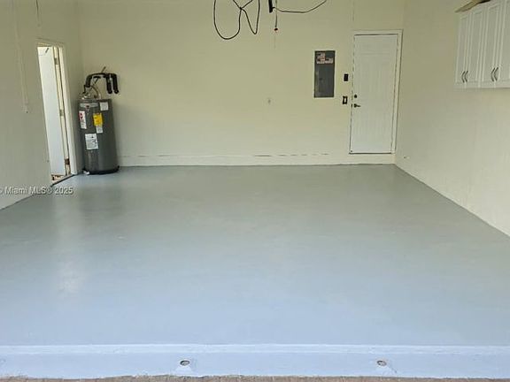 4th image of 1061 Bel Aire Dr E #1061