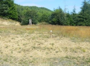 440 Providence Dr, Reedsport, OR 97467