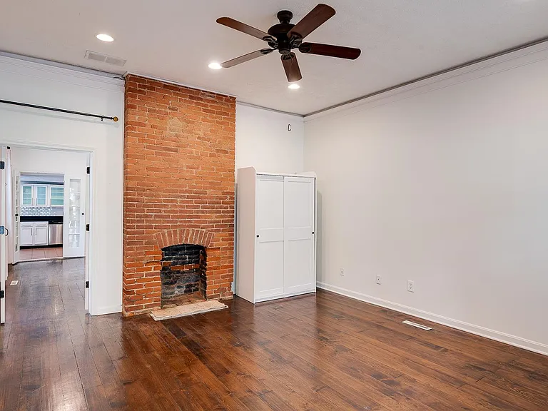 1113 Reutlinger Ave — Photo 12