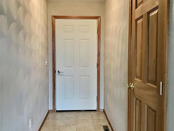 2nd image of 11371 Jasmine Dr