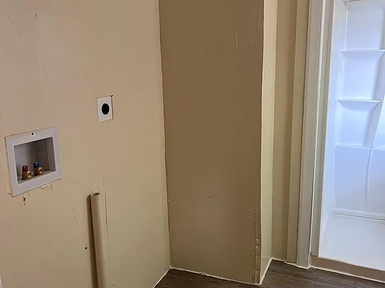 715 Hancock St — Photo 11