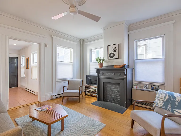 21 Hanover St #1 — Photo 15