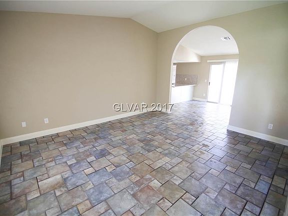 3rd image of 4416 Caribou Way