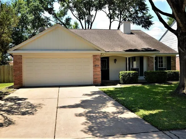 1454 Country Park Dr, Katy, TX 77450