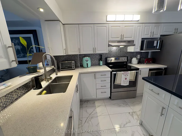 4727 Sheppard Ave E #708 — Photo 2