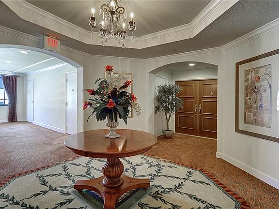 4th image of 100 Beach Dr NE Unit 901