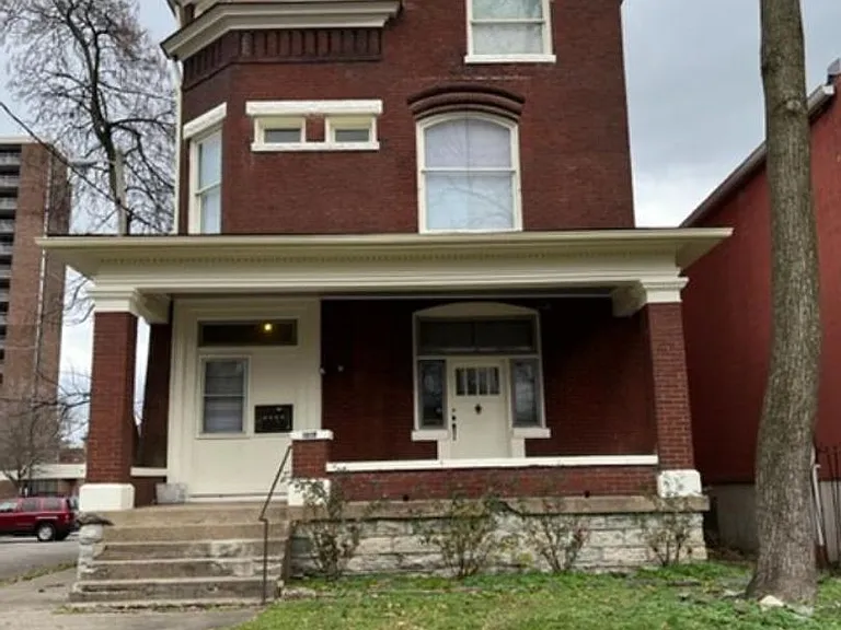 GHP 9-1121 Garvin Pl — Photo 1