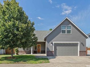 2182 Eagles Dr, Lebanon, OR 97355