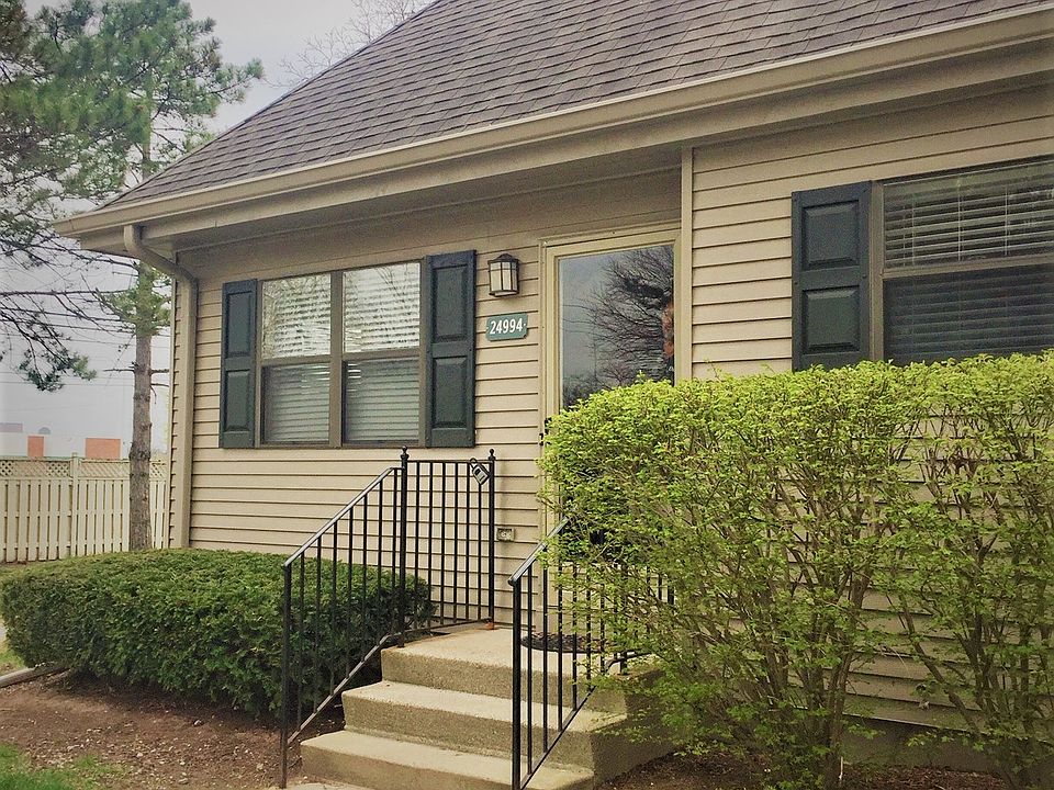 1st image of 24994 Auburn Ln #2