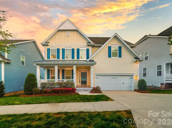716 Lakeview Dr, Gastonia, NC 28101