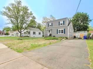 60 Oxford Dr, East Hartford, CT 06118