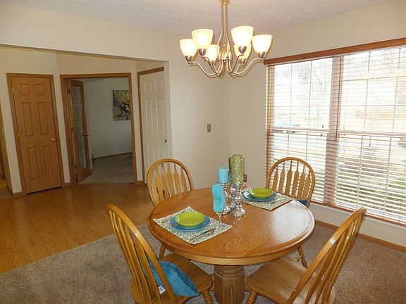 3rd image of 1195 Blacksmith Dr
