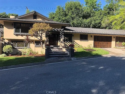 1520 Lancashire St Photo 1