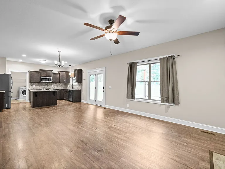 1393 Morning Star Dr — Photo 9