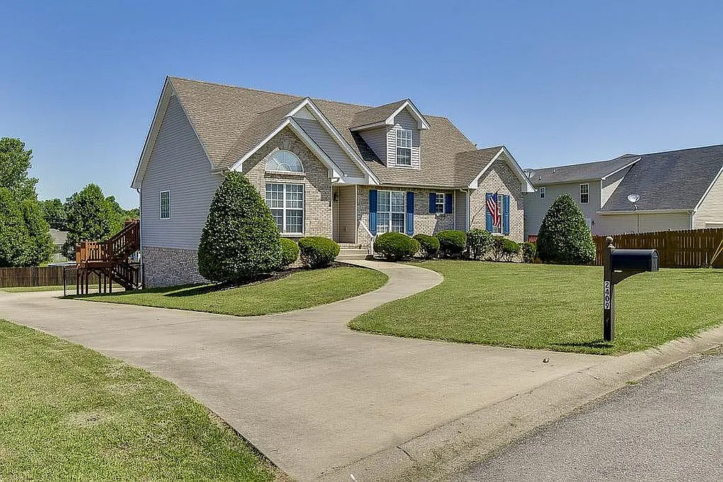 2409 Tana Way photo 1