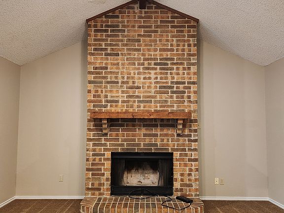 5th image of 326 Lochridge Dr