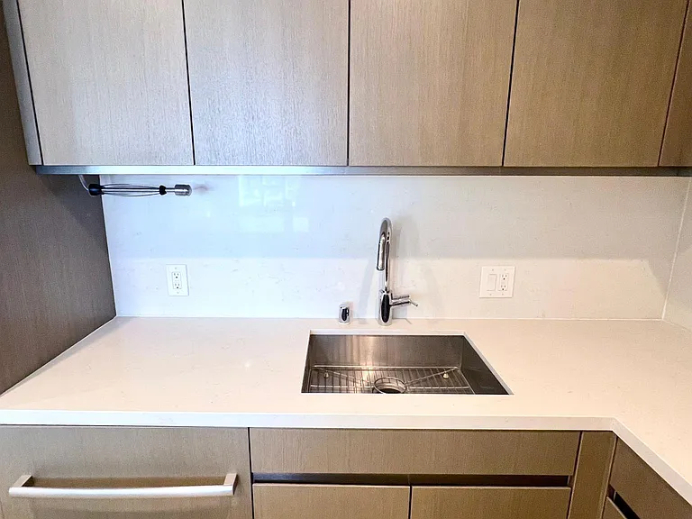 889 Francisco St #2901 — Photo 4