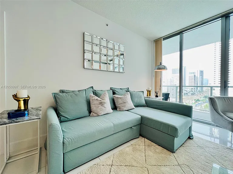 79 SW 12th St #1510 — Photo 5