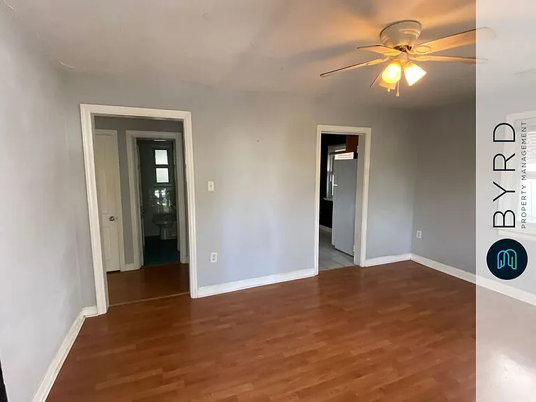 1413 Blair St — Photo 2