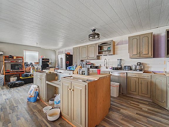 5th image of 180 Walden Pond Rd