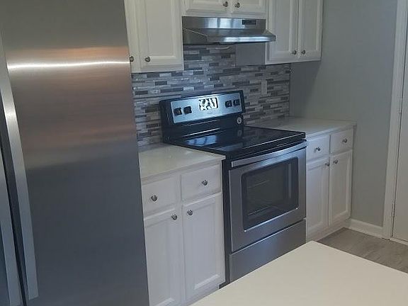 Kitchen with glass stovetop