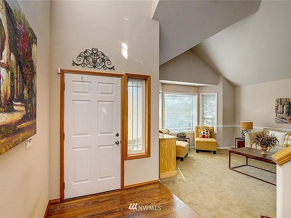 3rd image of 5511 125th St SE