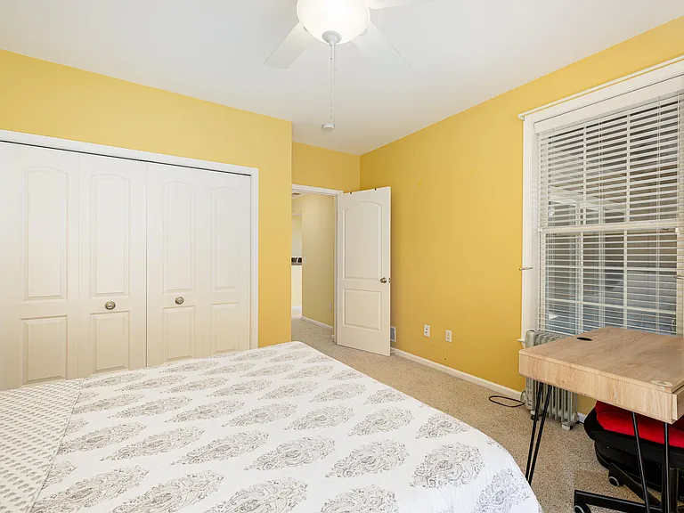2906 N Knightsbridge Cir — Photo 35