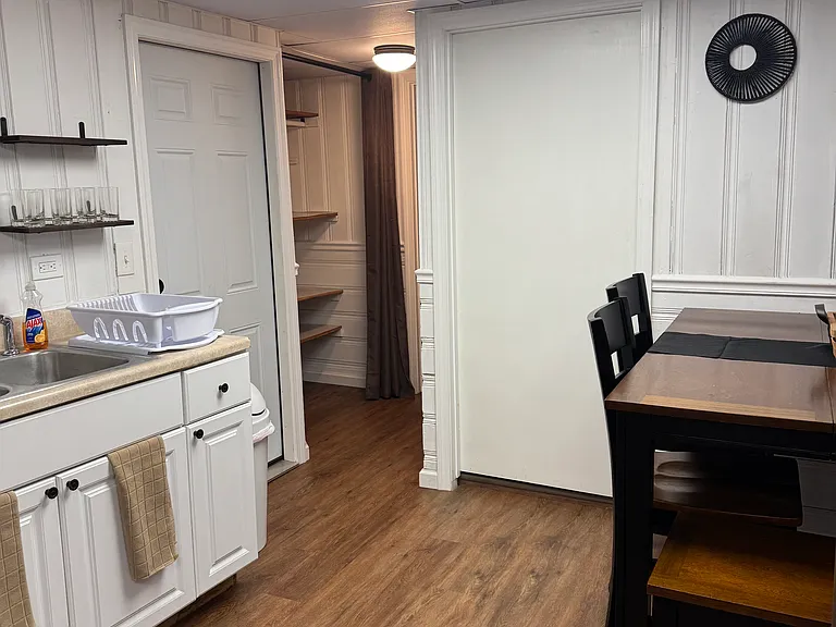132 Woodbine St #1 — Photo 12