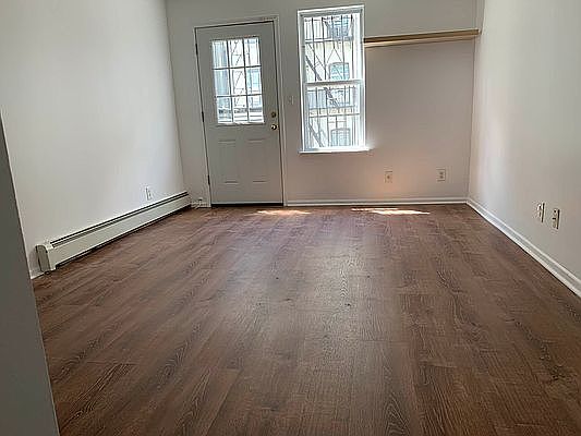 5th image of 130 W 17th St #212